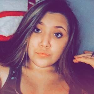 Meet your Posher, Alexia